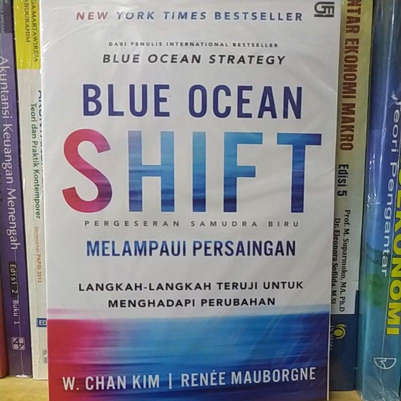 Buy Blue Ocean Strategy Blue Ocean Shift Blue Ocean Shift Blue Ocean By Chan Kim And Renee Mauborgne Seetracker Malaysia