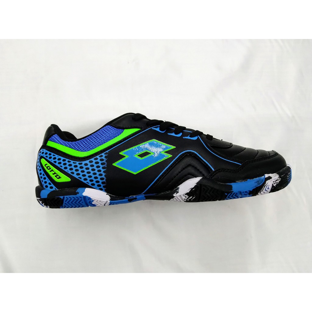 kasut futsal lotto