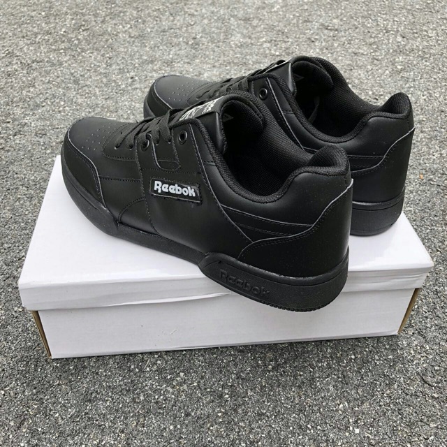 all black reebok shoes