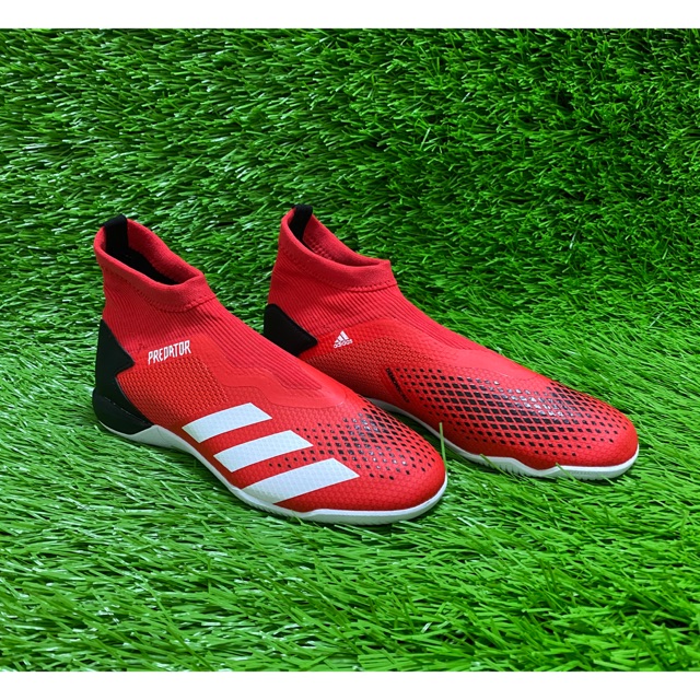 laceless futsal boots