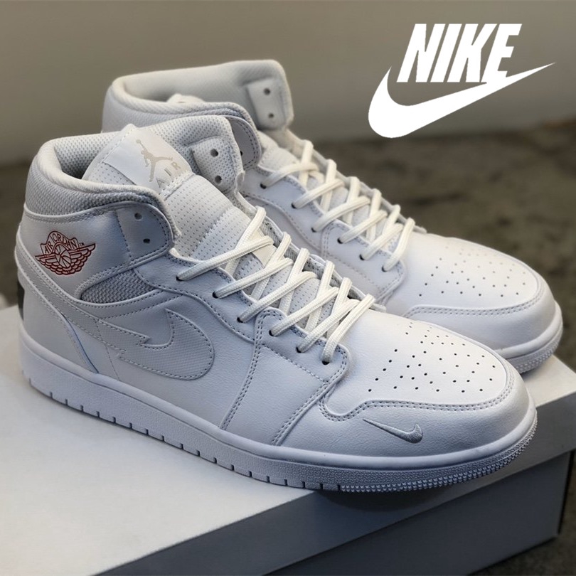 nike mid training shoes