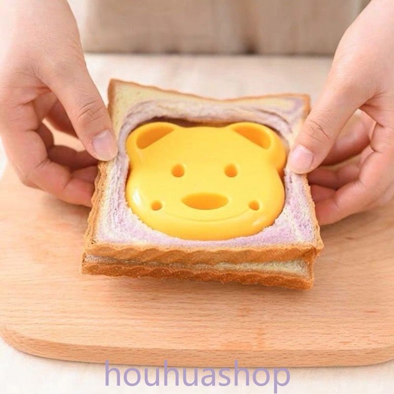 Little Bear Shape Sandwich Mold Bread Biscuits Embossed Device Cake Mold Maker DIY Mold Cutter kitchen breakfast