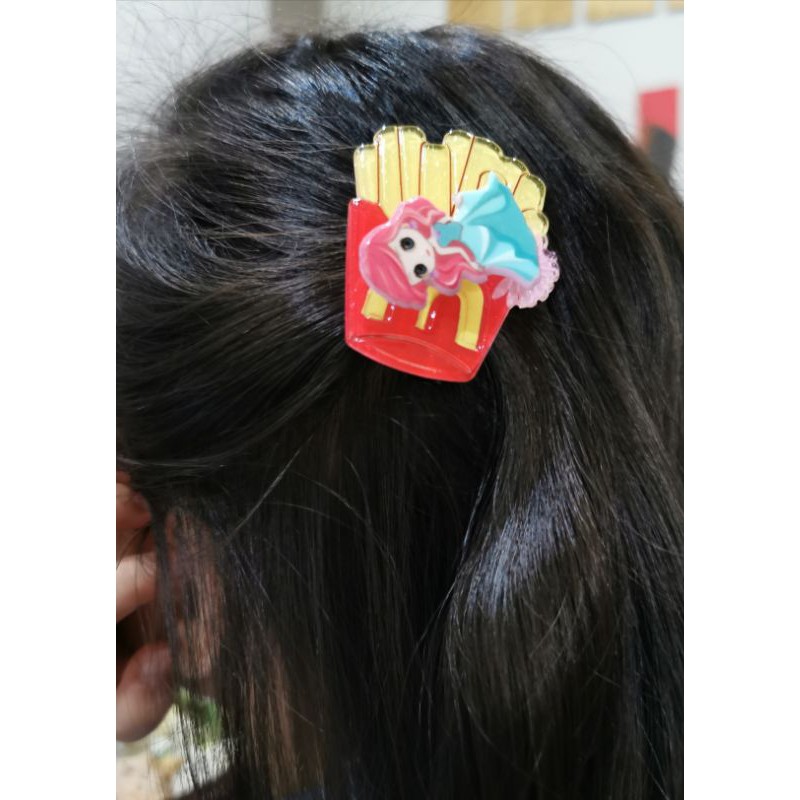 1 pcs Kids girl princess acrylic spin or rotate cute 1 pcs Kids girl princess acrylic spin or rotate cute