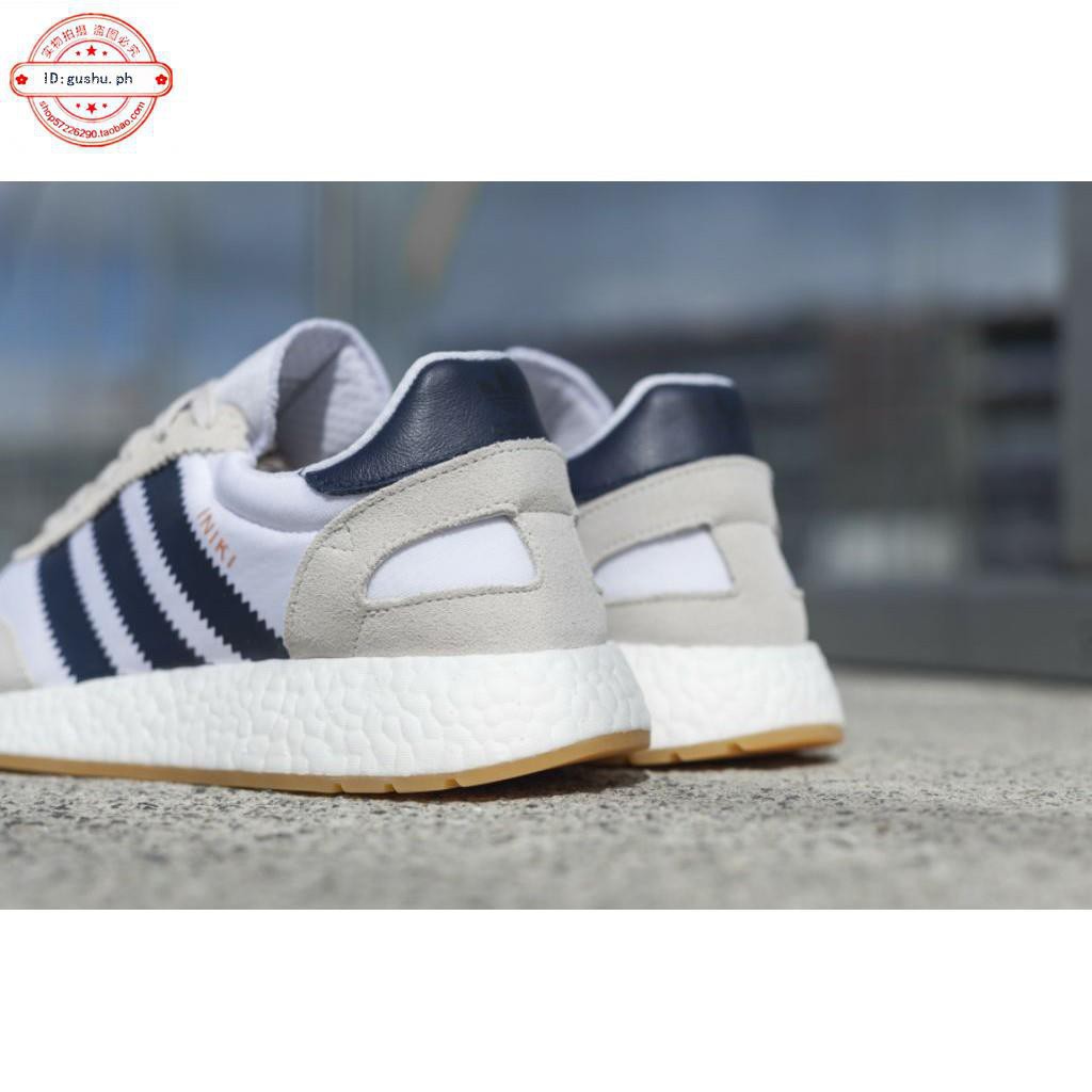 iniki white navy gum