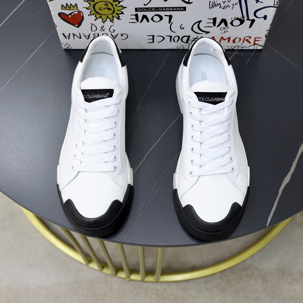 Branded sneakers DGG simple white w black logo low top sneakers kasut lelaki