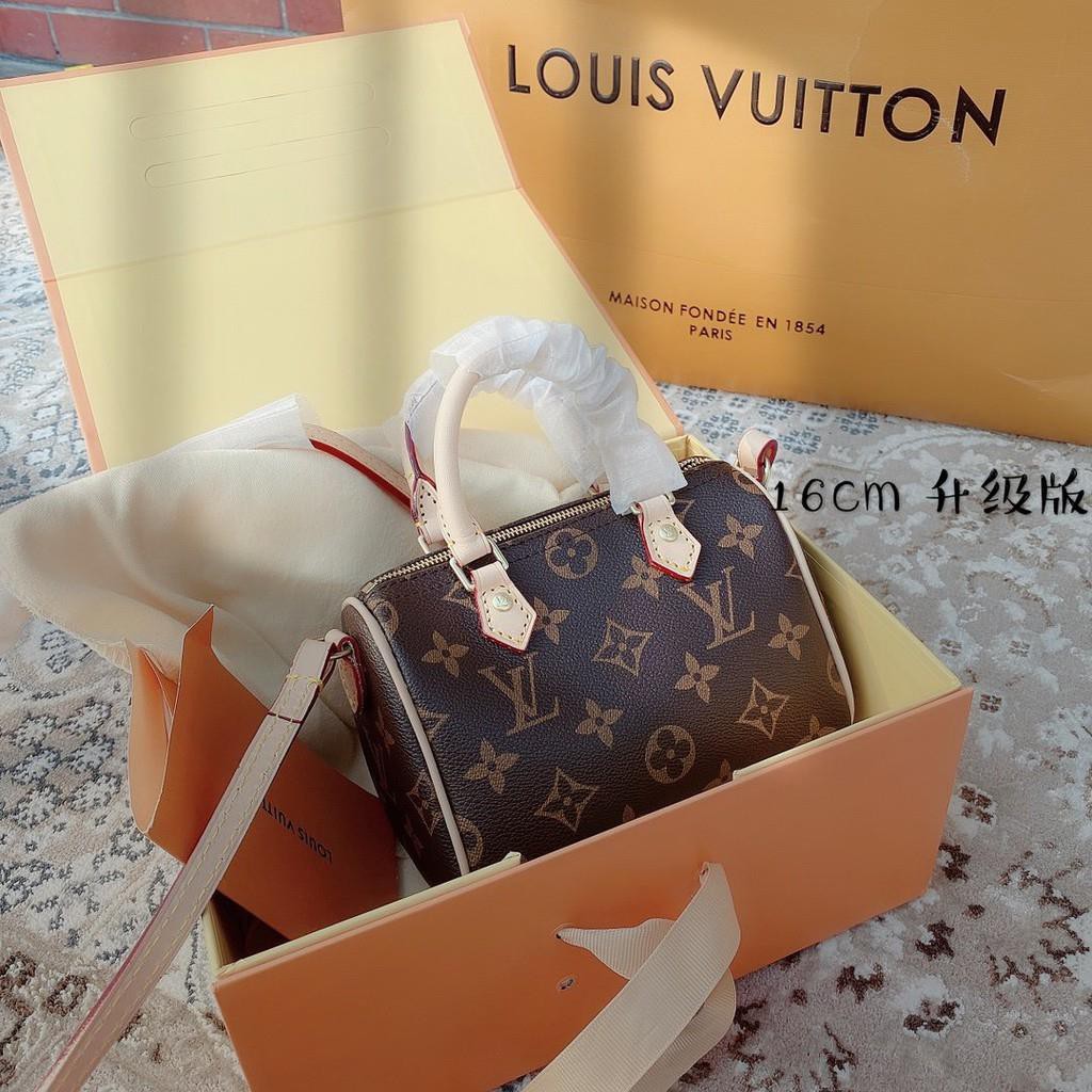 lv bag lady