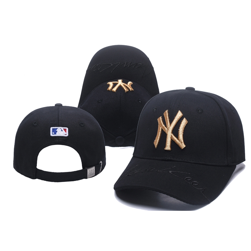 where to buy baseball caps in nyc