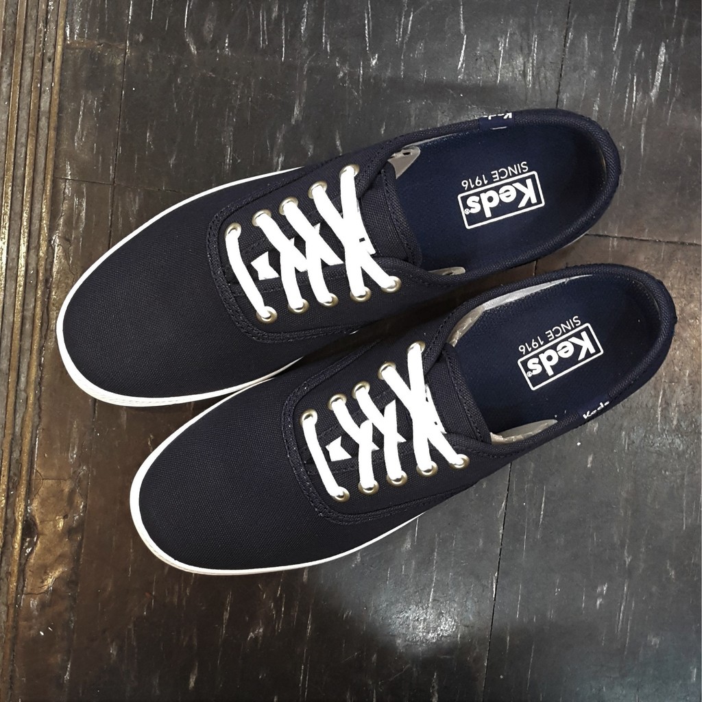 debut navy shoes
