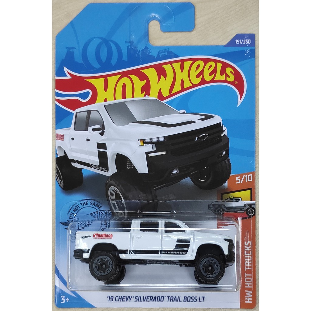 hot wheels 19 chevy silverado trail boss lt