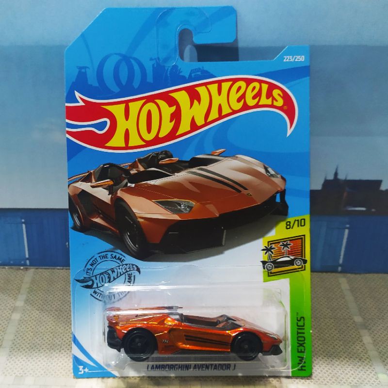 Hot Wheels Lamborghini Aventador J Super Treasure Hunt STH - Case M 2019 |  Shopee Malaysia