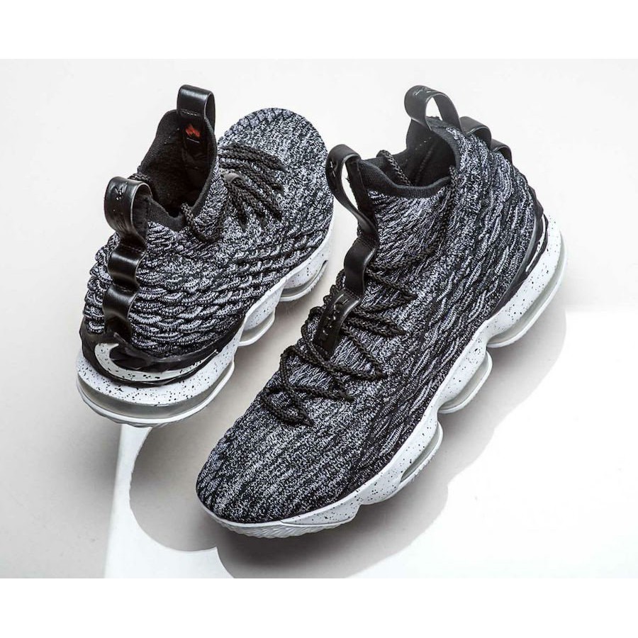lebron 15 shoes black