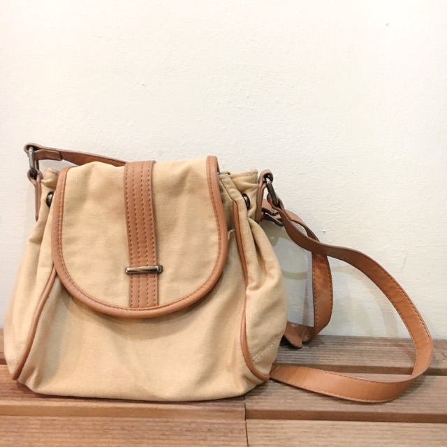 padini sling bag