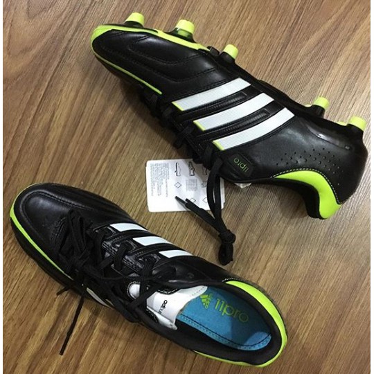 kasut bola adidas 11 pro