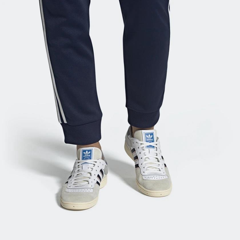 handball top shoes