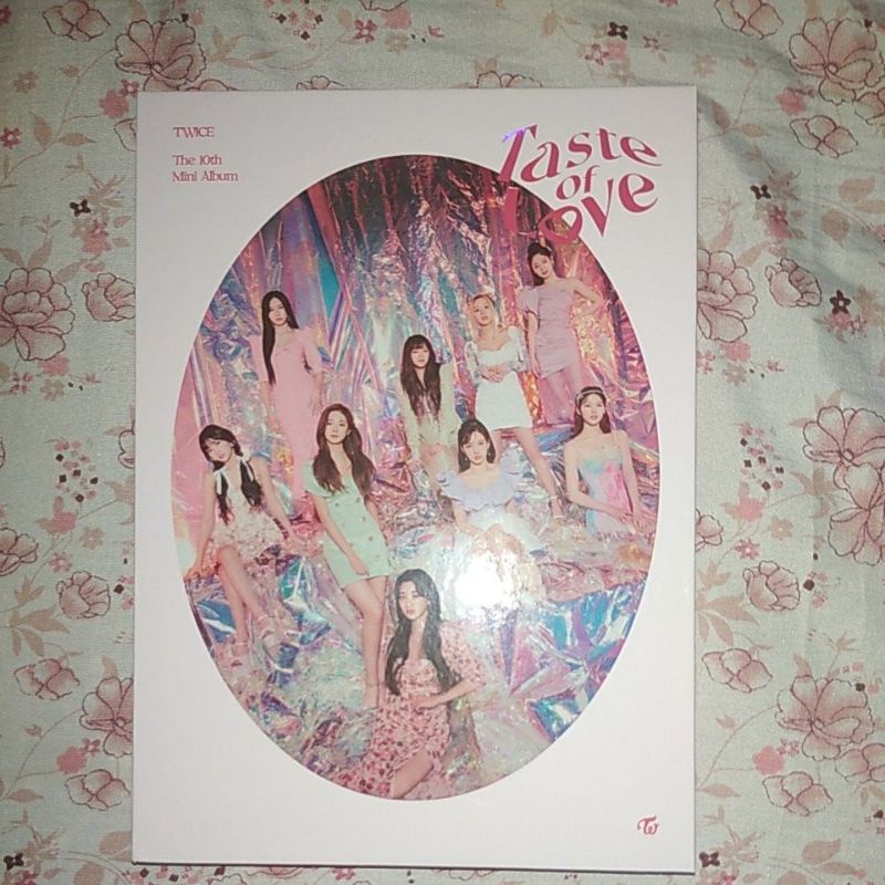 (WTS) unsealed TWICE 10th MINI ALBUM TASTE OF LOVE INLOVE VER | Shopee ...