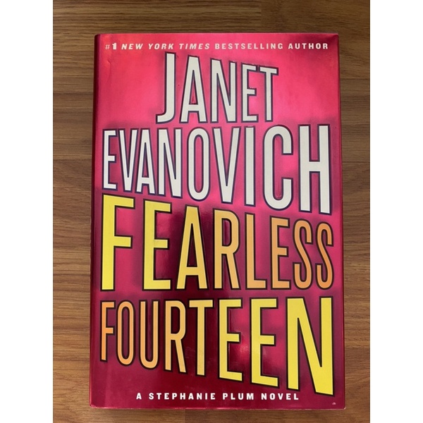 (Hardcover) Fearless Fourteen (Stephanie Plum #14) by Janet Evanovich (Mystery - Crime - Thriller - Romance - Humour)