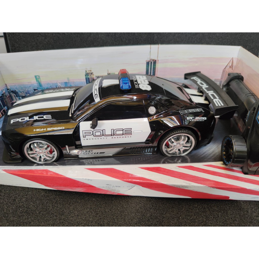 1:12 Scale Kereta Control Police Car R/C CAR CHASE 2.4GHz