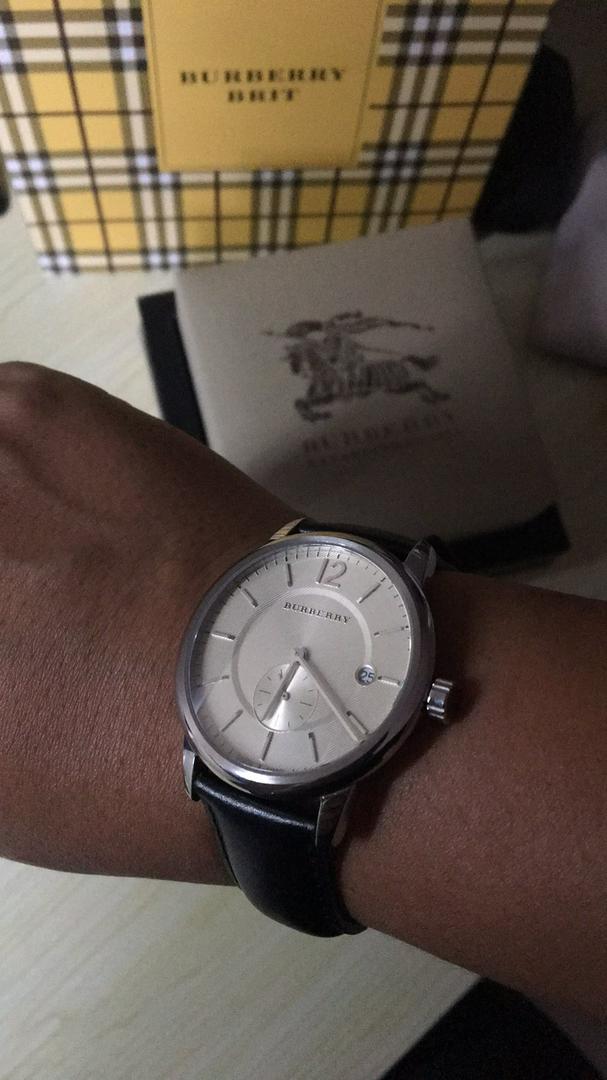 BURBERRY Classic Round Beige Dial Black Leather Watch BU10000 Shopee  Malaysia | バーバリーBU10000クラシックラウンドベージュダイヤルブラックレザーメン&アポス;sウォッチ 