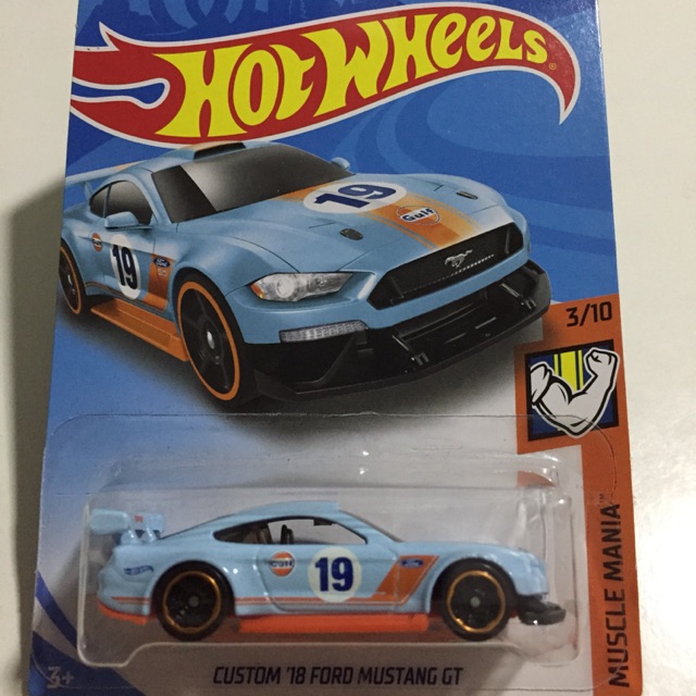 hot wheels custom 18 ford mustang gt