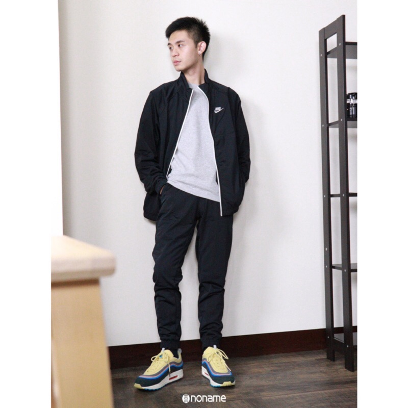 nike suit basic