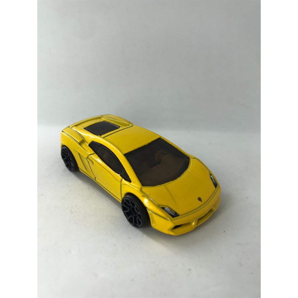 yellow lamborghini hot wheels