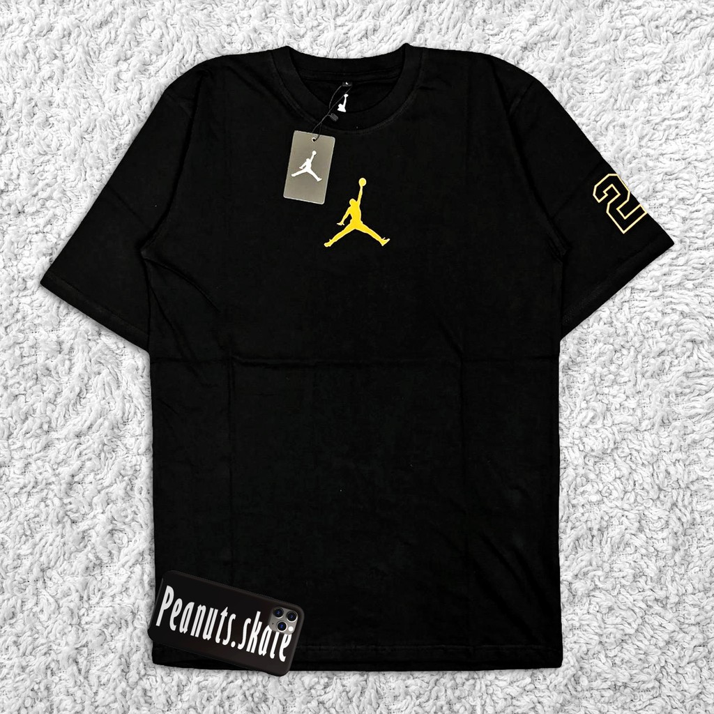 black and gold jordan outfit