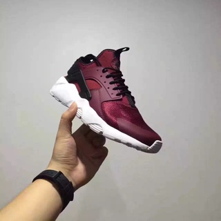 nike huarache vinotinto