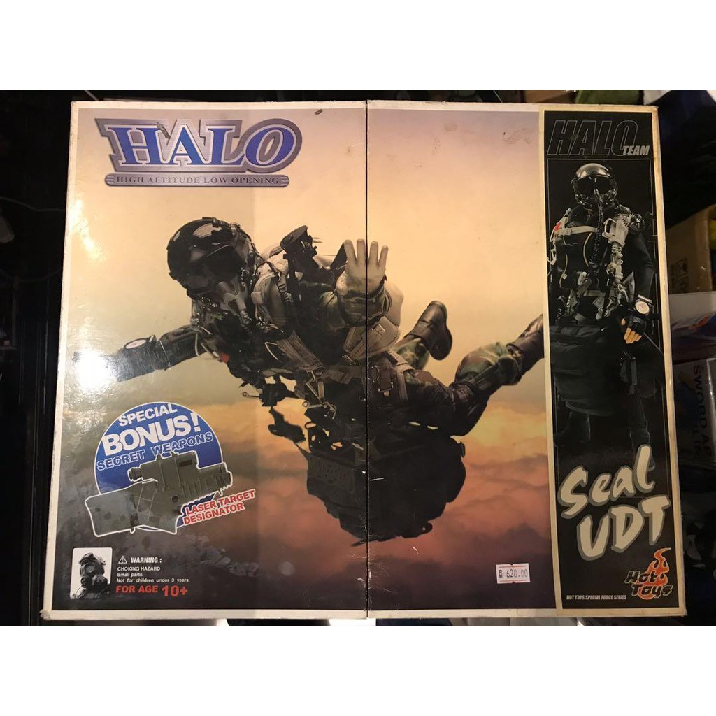 Hot Toys 1/6 HALO High Altitude Low Opening Collectible Figure With Special Bonus Secret Weapon Laser Target Designator