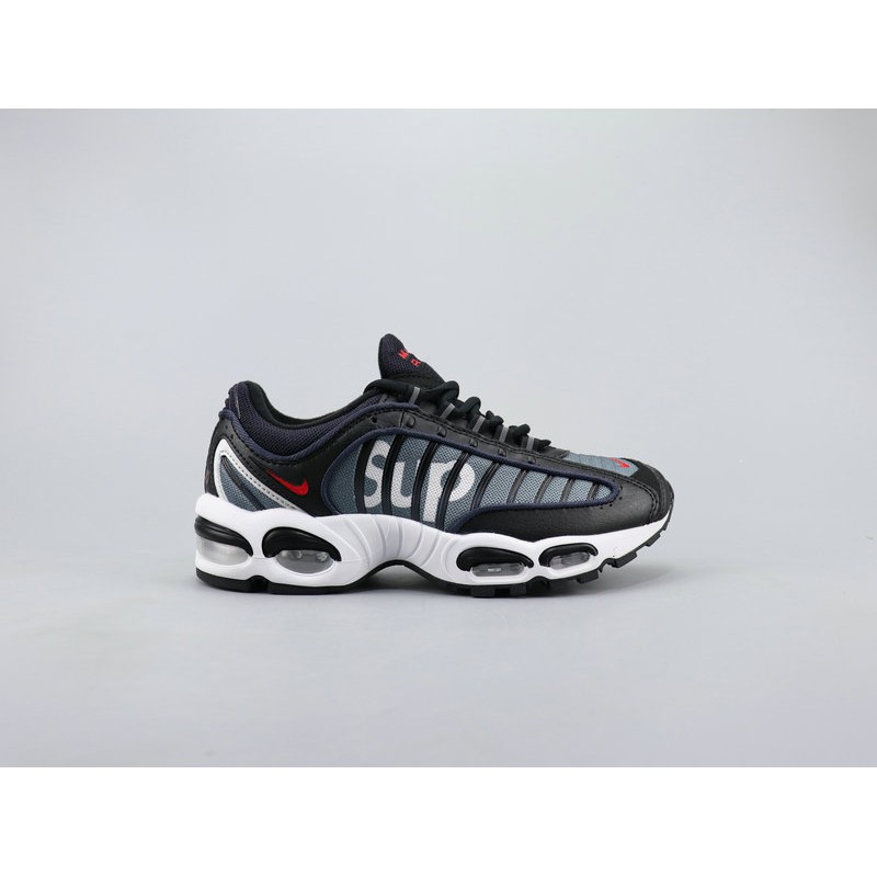 supreme tailwind nike