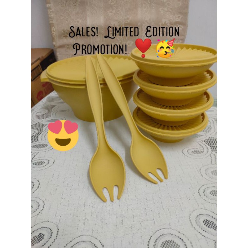 Tupperware Vintage Harvest Gold Large Salad Bowl (4Litres) with Forks