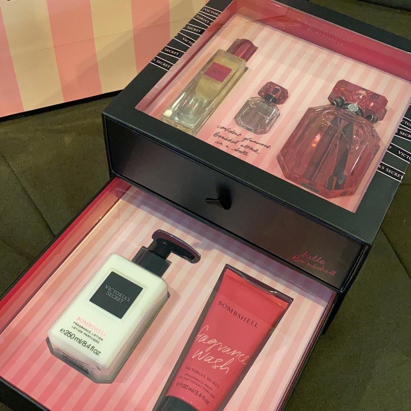 Victoria’s Secret Bombshell fragrance perfume gift set