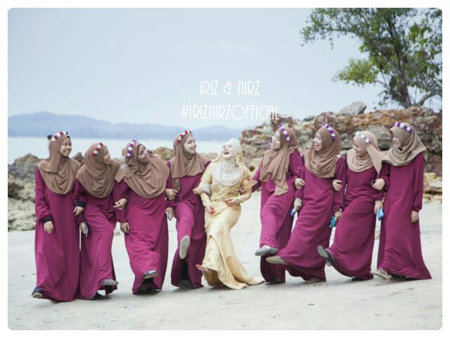 Jubah Tema Sedondon Keluarga Pengantin 40 Warna Dulang Girls Bridesmaid