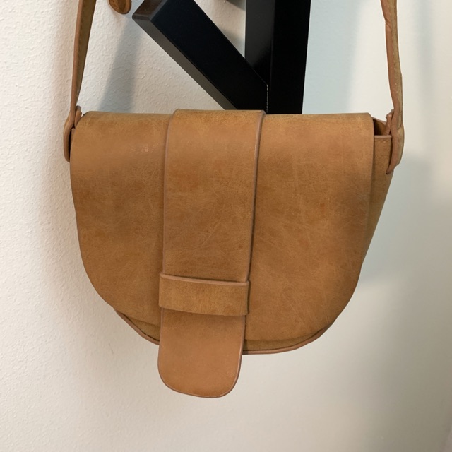 cotton on sling bag