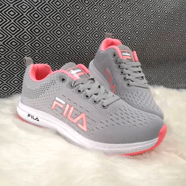 fila grey and pink shoes