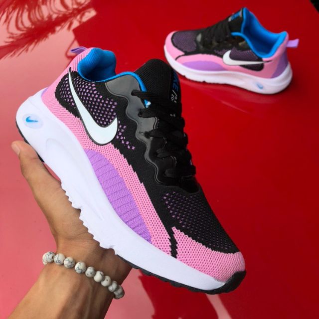 nike zoom 2000 pink