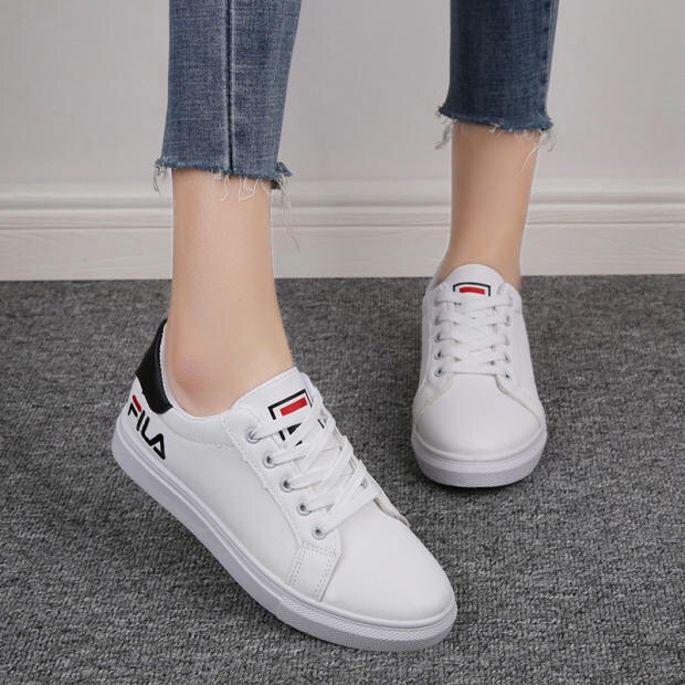 fila white casual shoes