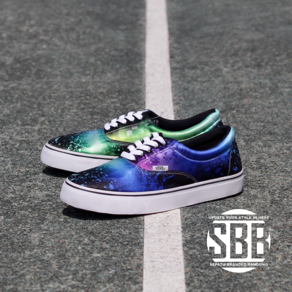 vans authentic galaxy