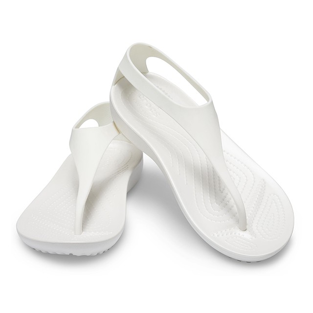 crocs serena flip sandal