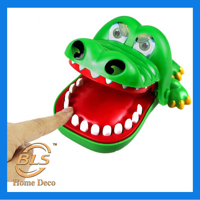 Big Crocodile Biting Finger Toy Shark Tooth Extraction Game Hand Biting ...