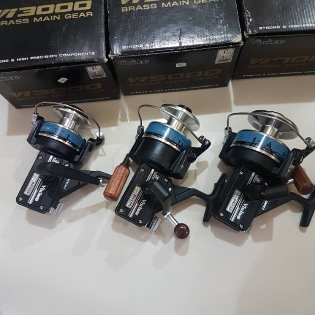 FISHING REEL VIKING VI3000,5000,7000 KOREA MADE 100 SERIES SPINNING