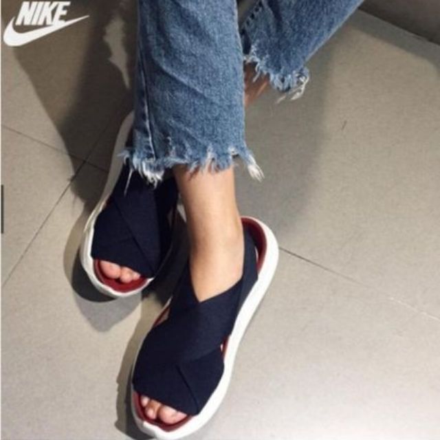 nike wmns praktisk