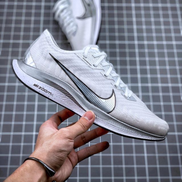 nike pegasus turbo 2.0