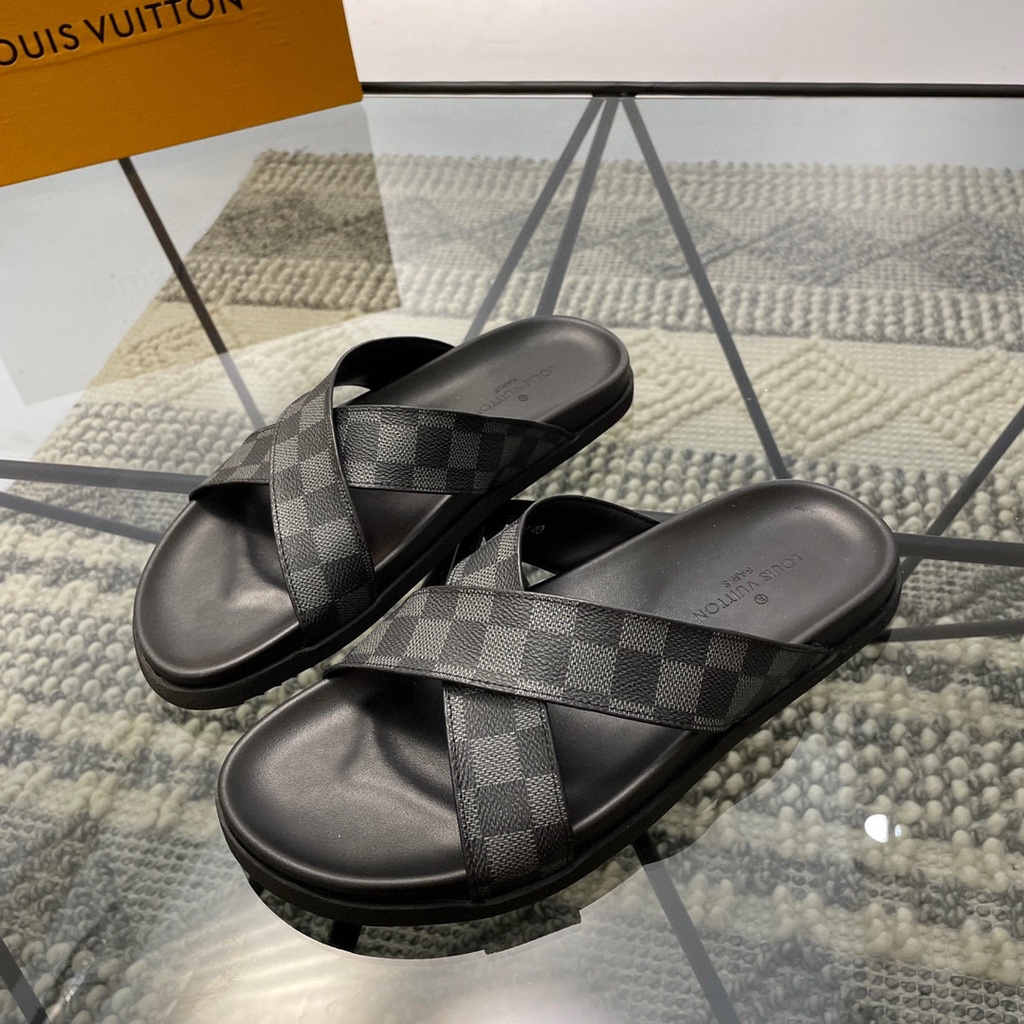 sandal lv