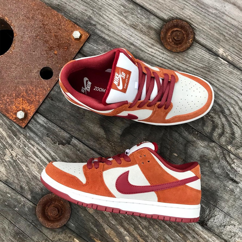 dunk low dark russet