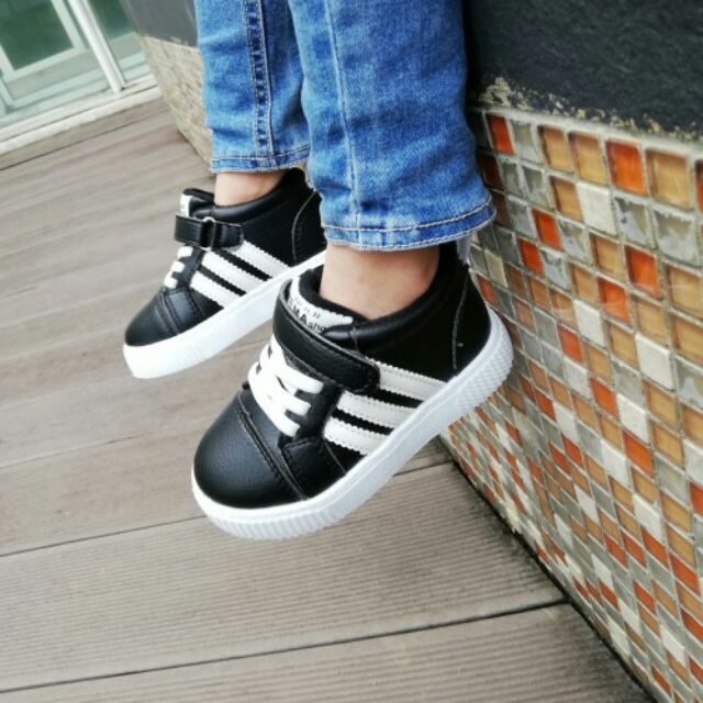 RESTOCK Sneakers adidas  hi cut black white kasut murah 