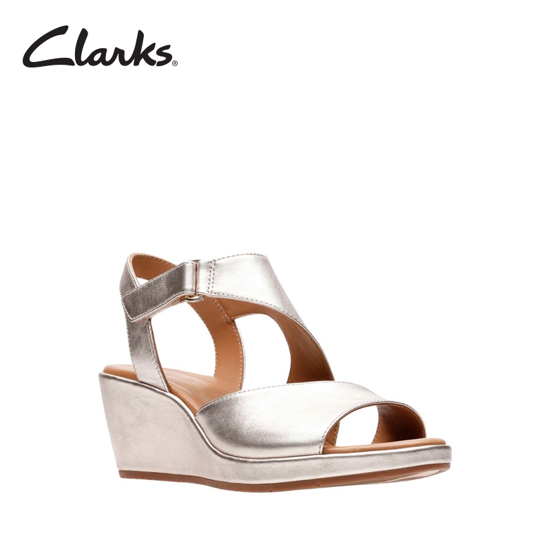 clarks un plaza sling black