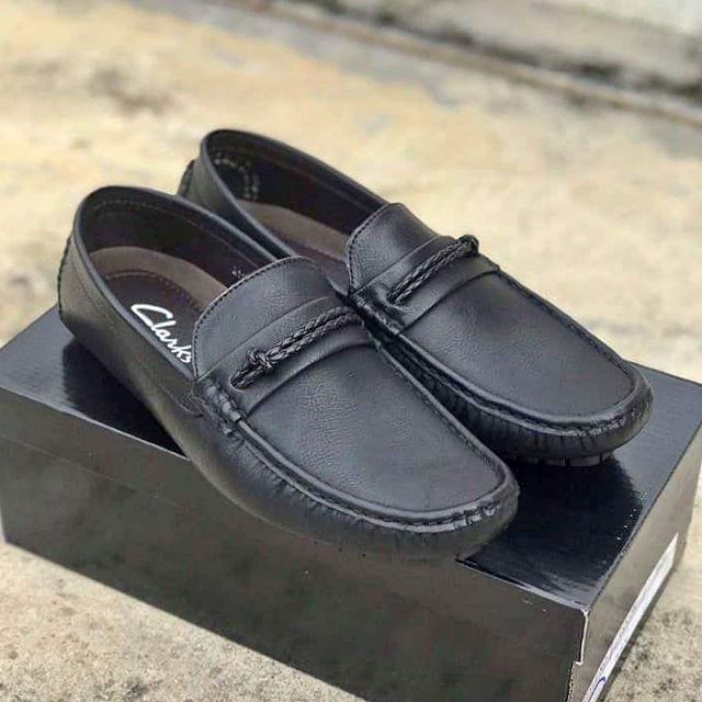 kasut loafer clarks