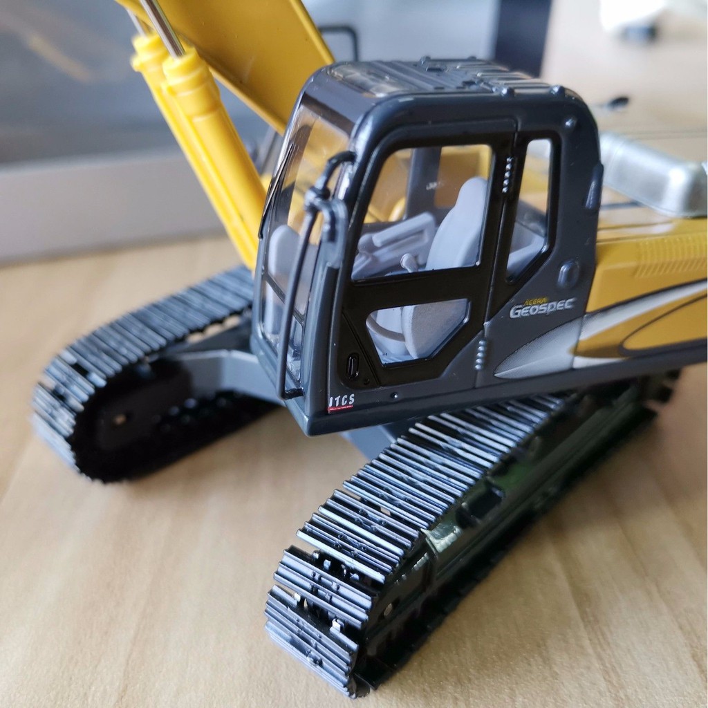 kobelco scale models