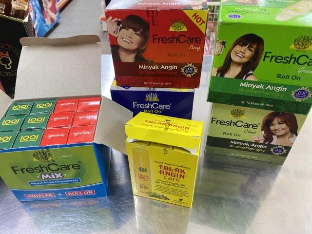 Tolak Angin Care Aromatherapy roll on minyak Peppermint 