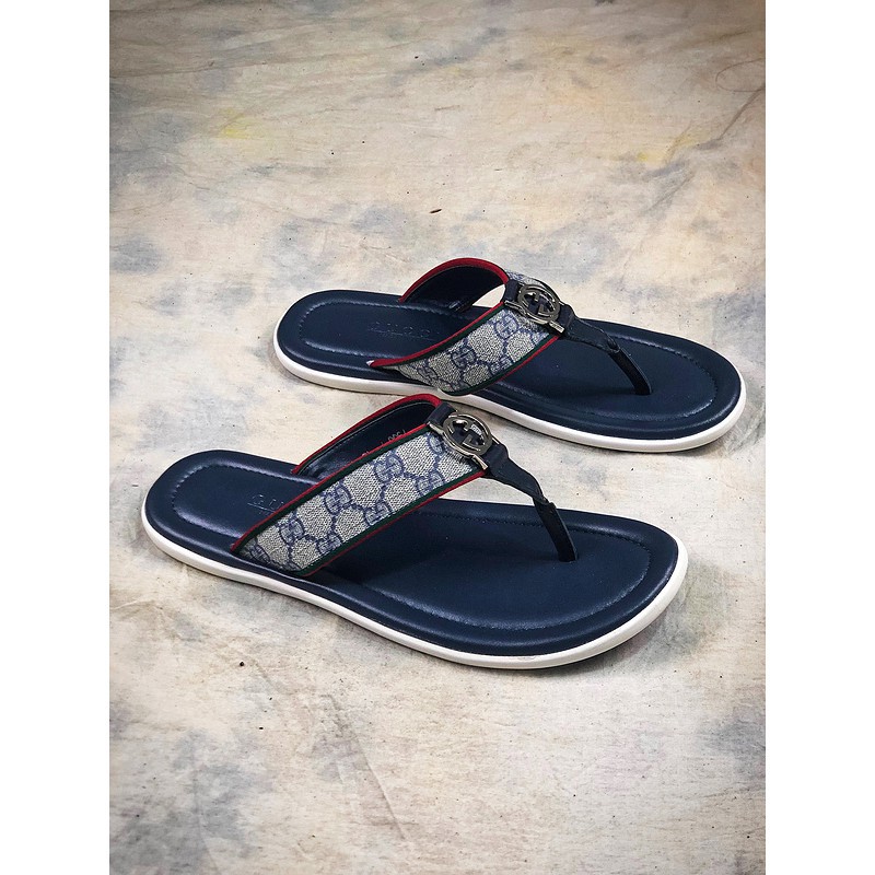gucci beach slippers